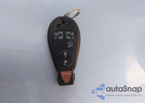 2014 Chrysler Town & Country Touring из США, поврежденный, VIN 2C4RC1BG8ER256348